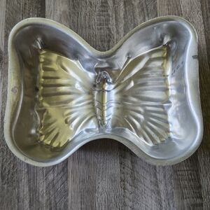 Unmarked Vintage Aluminum Butterfly Cake Pan Jello Gelatin Food Mold 6 Cup 10"